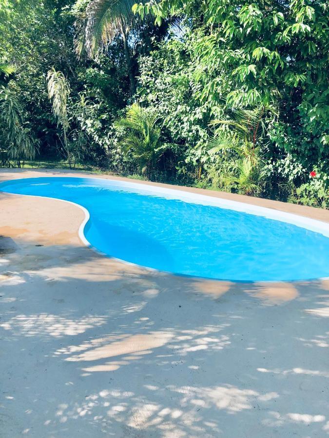 Sol Y Sombra Bed & Breakfast Bocas Town Bagian luar foto